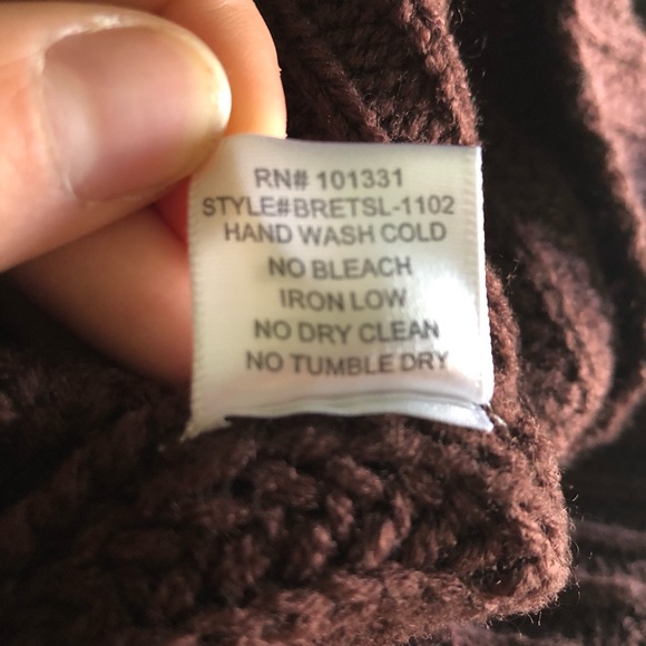 Charlotte Russe long sleeve with back cutout - Picture 6 of 6